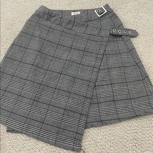 Brandy Melville crossover skirt